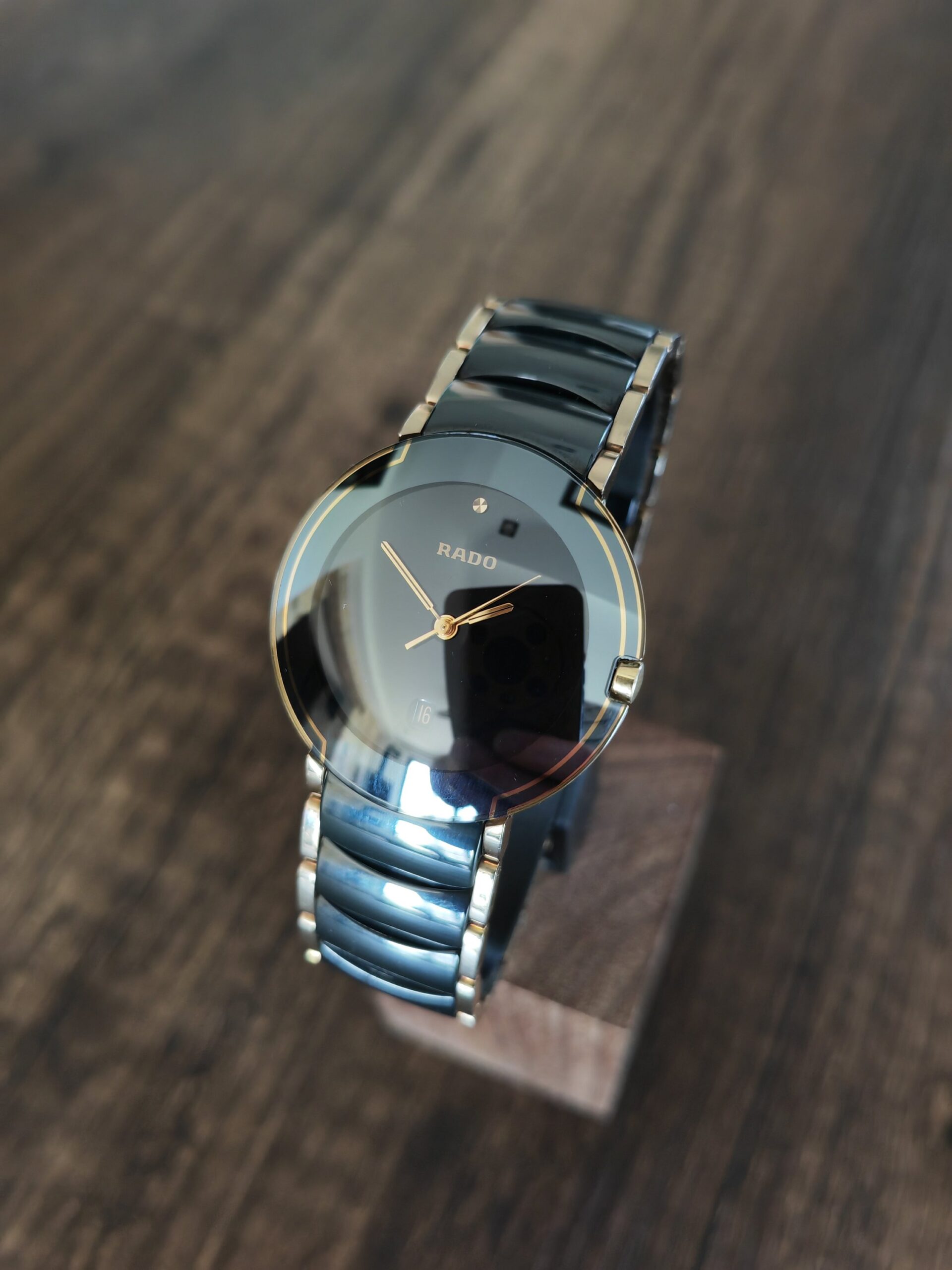 Rado Diastar coupole 32.5mm montre bracelet or/noir 4 Rado Diastar coupole 32.5mm montre bracelet or/noir – Image 4