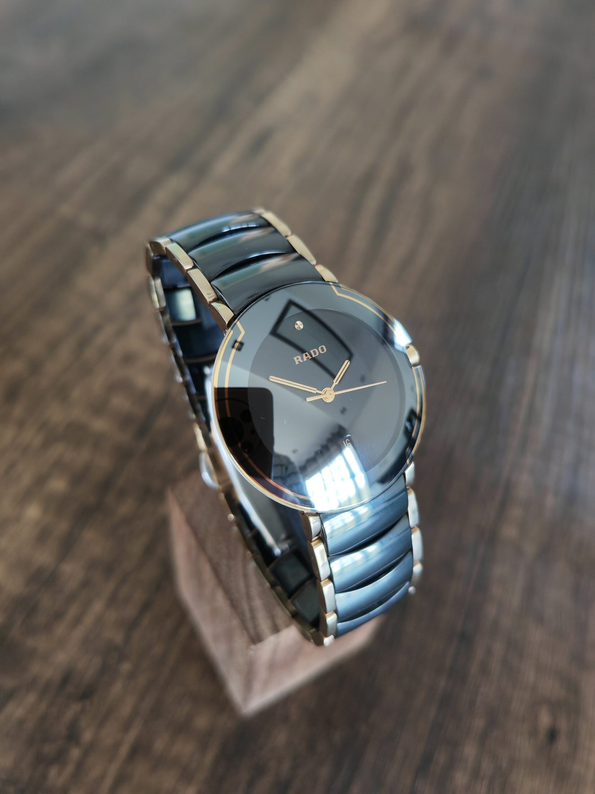 Rado Diastar coupole 32.5mm montre bracelet or/noir 3 Rado Diastar coupole 32.5mm montre bracelet or/noir – Image 3