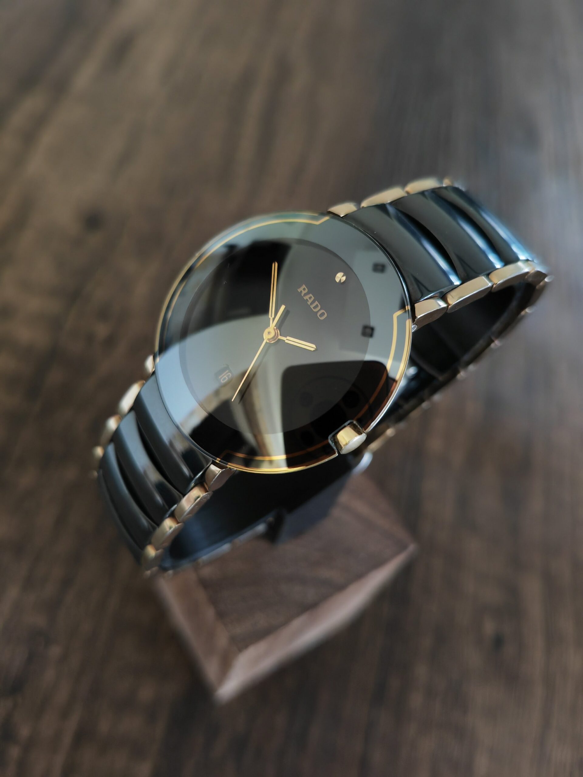 Rado Diastar coupole 32.5mm montre bracelet or/noir 5 Rado Diastar coupole 32.5mm montre bracelet or/noir – Image 5