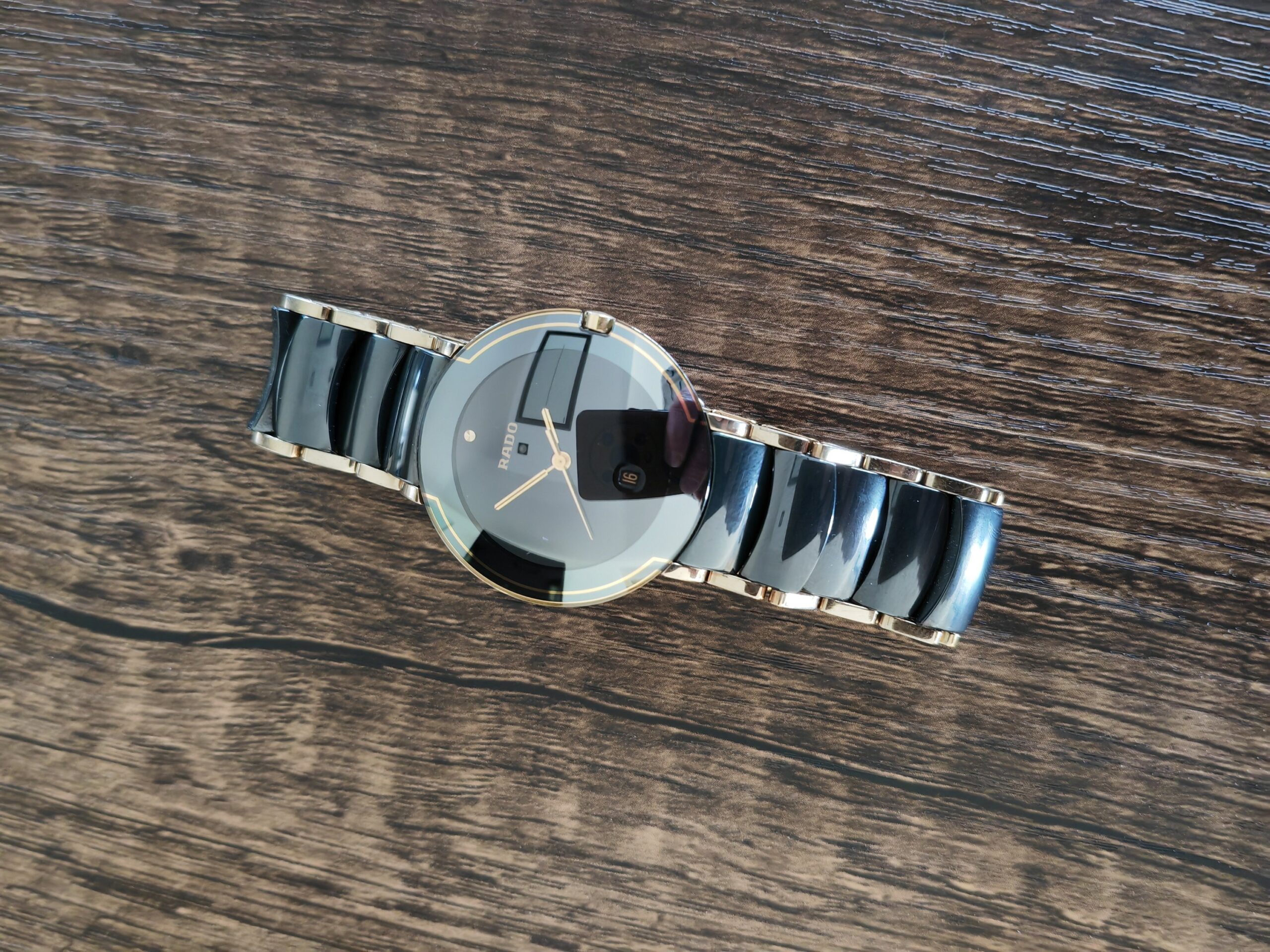 Rado Diastar coupole 32.5mm montre bracelet or/noir 7 Rado Diastar coupole 32.5mm montre bracelet or/noir – Image 7