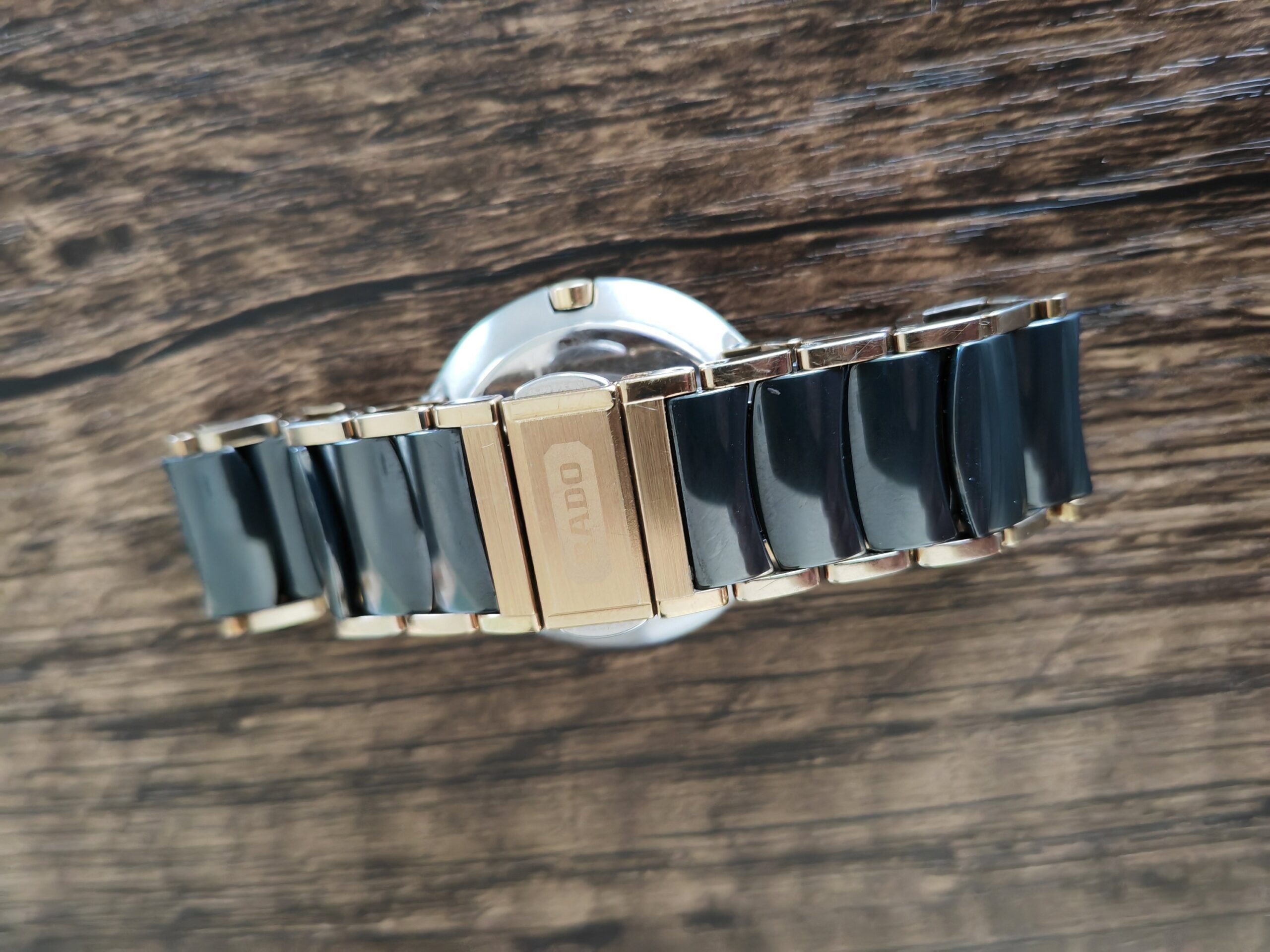 Rado Diastar coupole 32.5mm montre bracelet or/noir 11 Rado Diastar coupole 32.5mm montre bracelet or/noir – Image 11