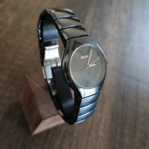 Rado true 28mm noire black dial pour femme -