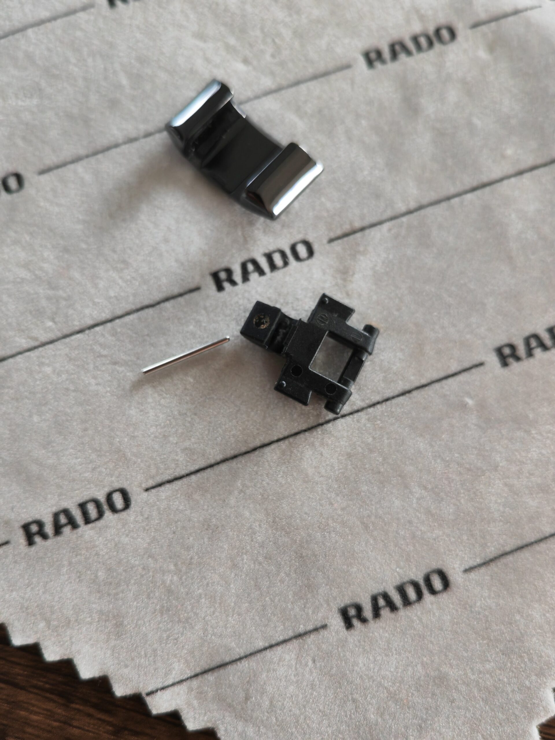 rado maillon xeramo 21 mm noir 2 rado maillon xeramo 21 mm noir – Image 2